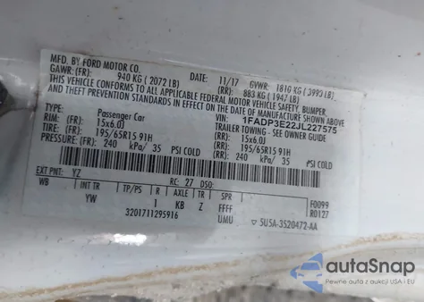 2018 Ford Focus S z USA, uszkodzony, nr VIN 1FADP3E22JL227575